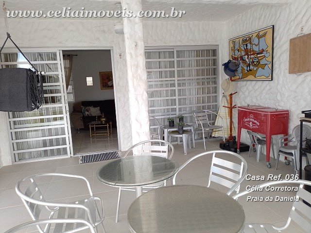 Área externa coberta (integrada com sala interna)